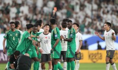 林良铭“染红” 10人国足世预赛客场0:1沙特队