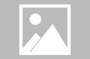 廖力生赛后来到泰山队球迷区鞠躬致谢球迷用掌声回应